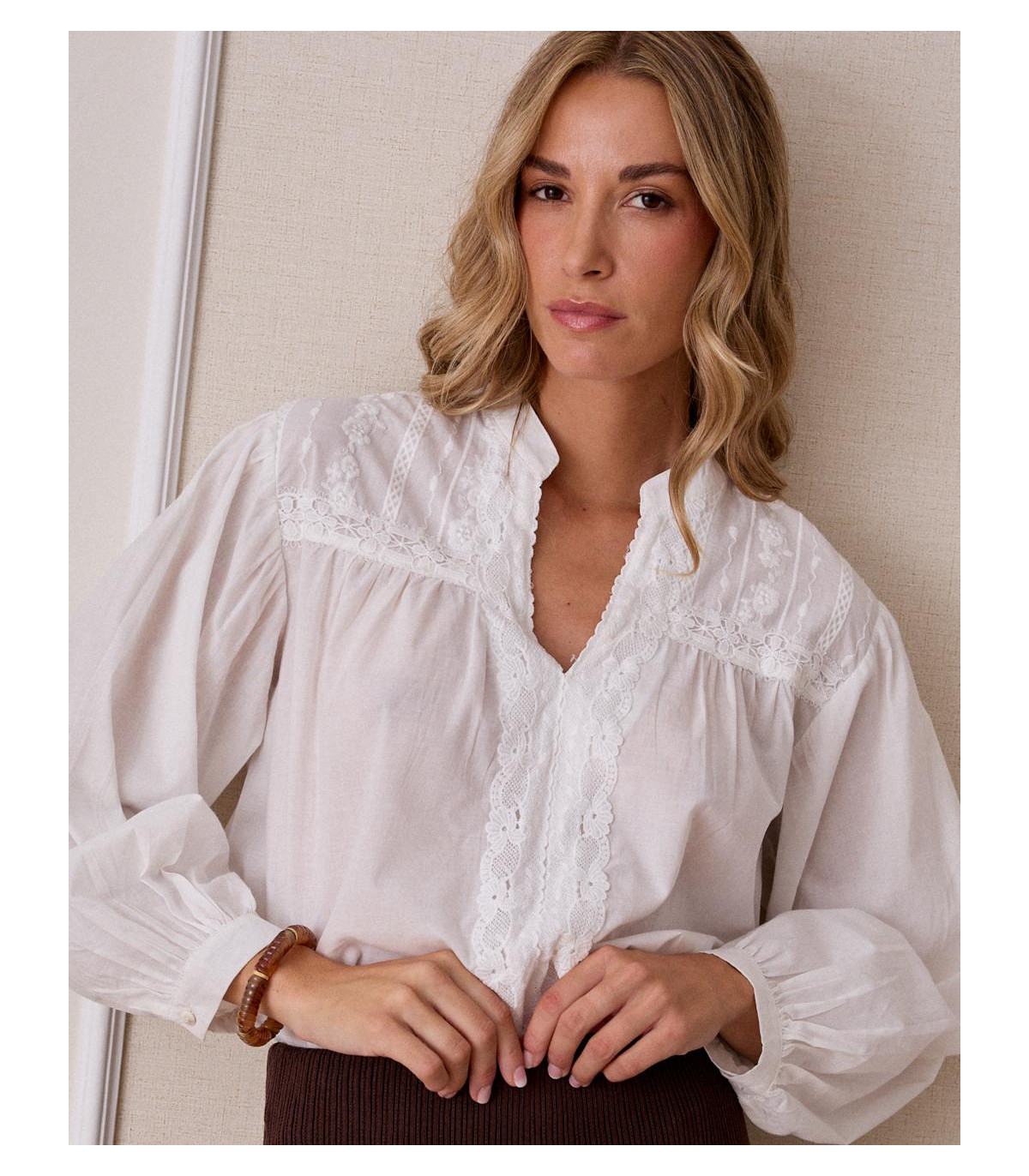 CAMISA BORDADO ESCOTE LUCINDA