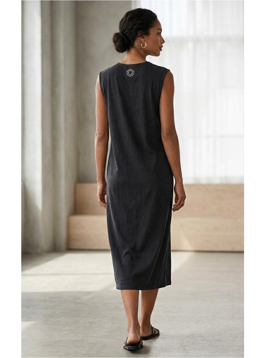 VESTIDO VICAIRA MIDI NEGRO LAVADO