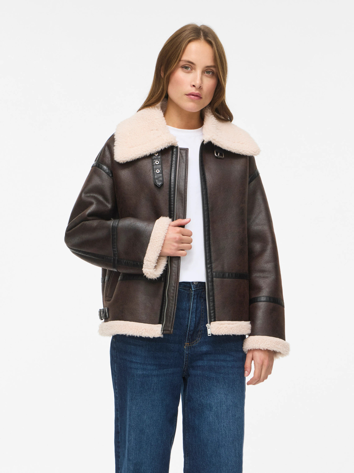 CHAQUETA VIRISI BORREGO BEIGE Y MARRON CON HEBILLA MUJER